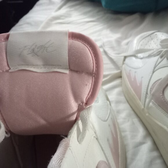 Jordan Stadium 90 Women's Shoes (FB2269-160, Sail/Muslin/Neutral Grey/Legend Pin - Picture 5 of 5